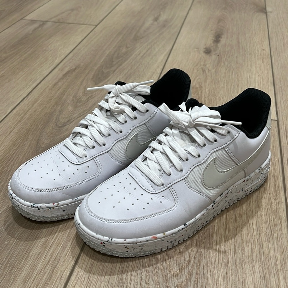 NWOT Nike Modern Sneakers